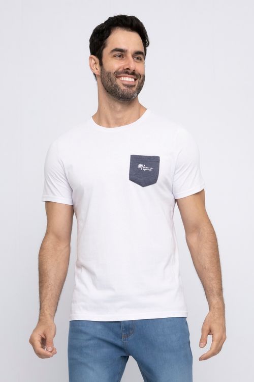 Camiseta Masculina com Bolso Estampado Branca