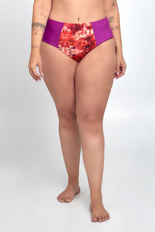 Biquíni Feita Pra Mim Feminino Bottom Tie Dye Recorte. Modelo Plus Size.