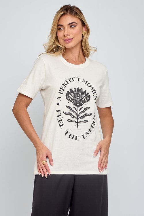 Tshirt Feminina Romântica Off White