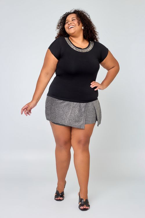 Short Saia Plus Size Caedu com Fivela Preta