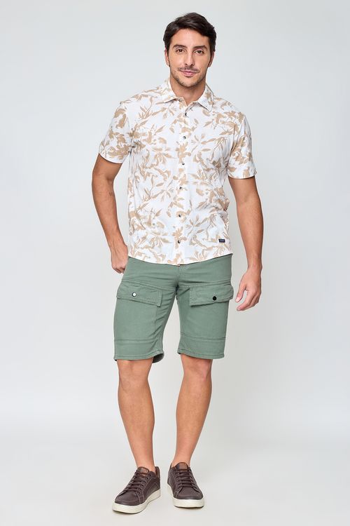 Bermuda Masculina de Sarja com Bolso Verde