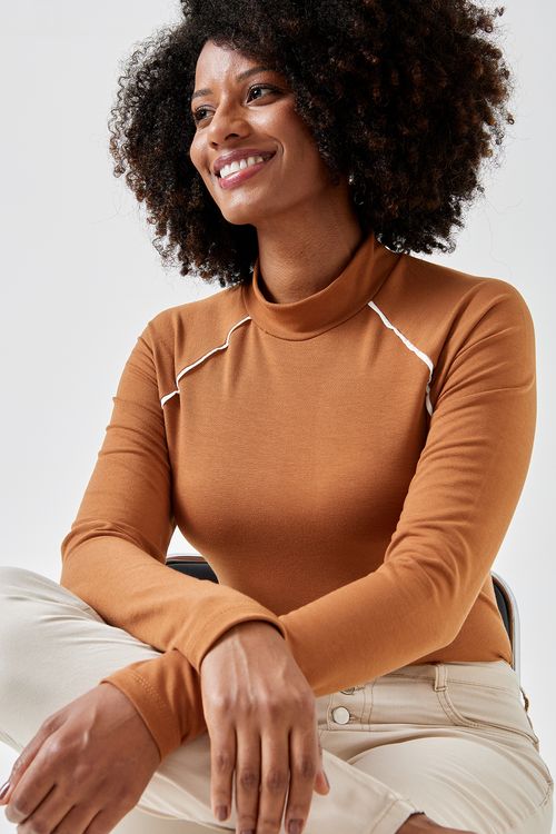 Blusa fem cas 439003ca moletinho caramel marrom claro