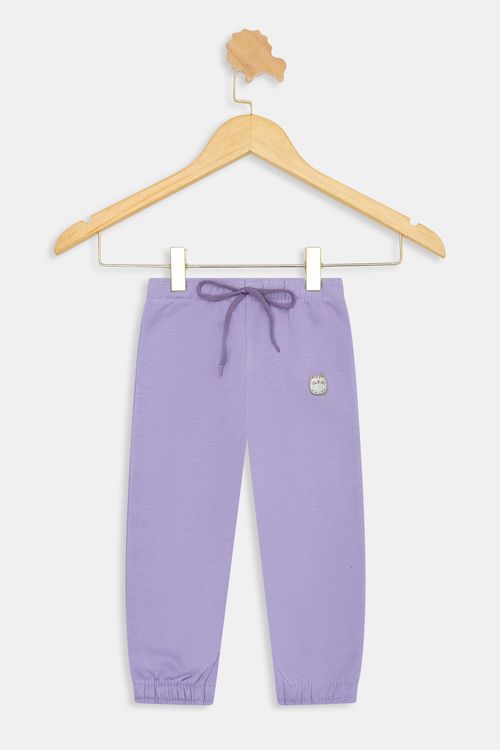 Calça Moletom Infantil Meninas com Patch de Coração Lilás Tam 1 a 3