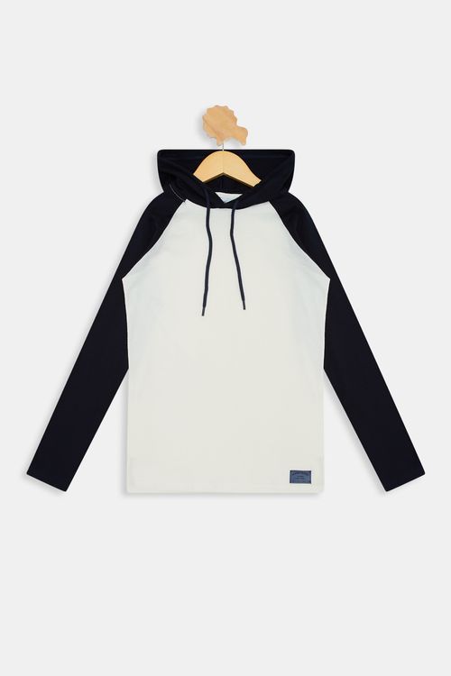 Camiseta Manga Longa Juvenil Meninos com Manga Raglan Off White e Azul Marinho Tam 10 a 16