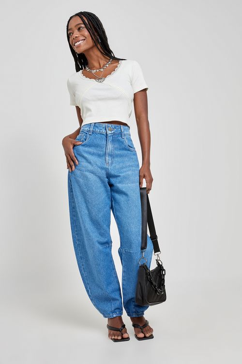 Calca fem aj 279643 jns barrel pence md jeans azul medio