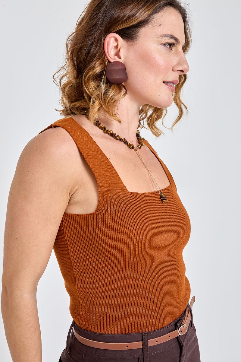 T702193900081_1.jpg