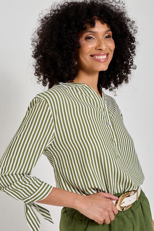 Camisa Feminina Verde e Branca Listrada