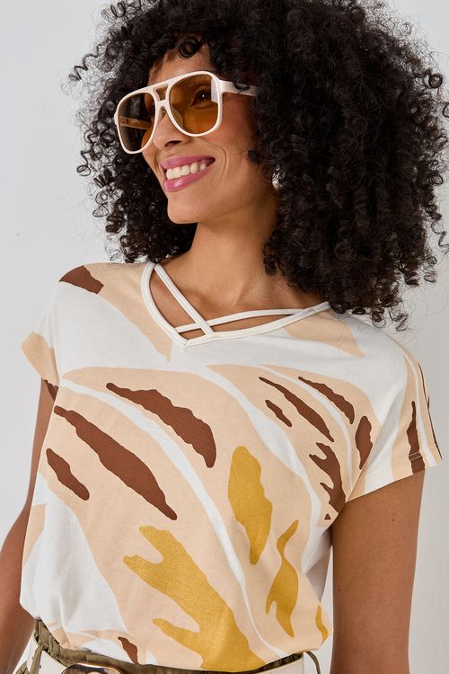 Blusa Feminina Off-white Estampa Safari Decote Strappy