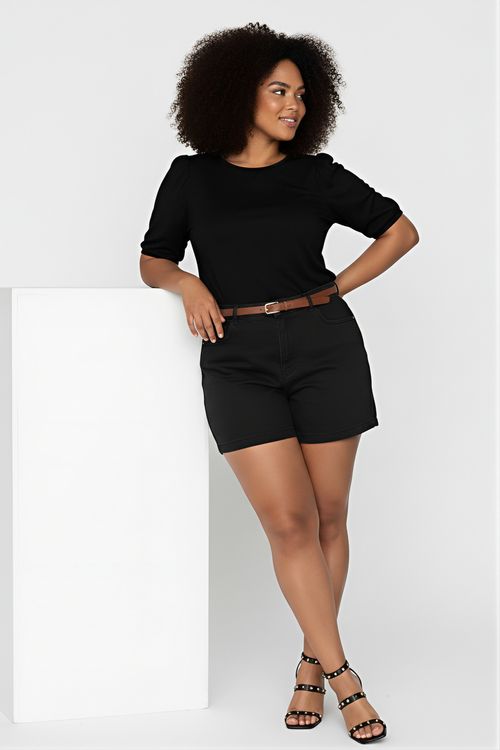 Shorts Feminino Preto Clássico com Cinto