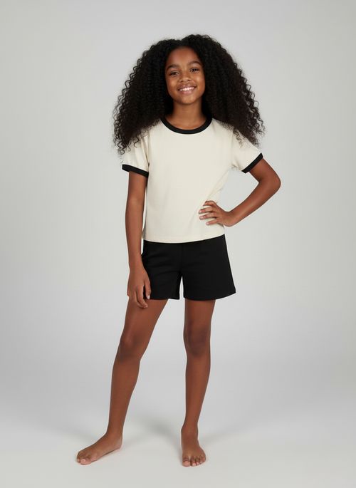 Blusa Infantil Menina Off White com Detalhes Pretos Ringer