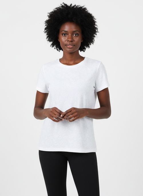 Blusa Feminina Off-White com Textura Delicada