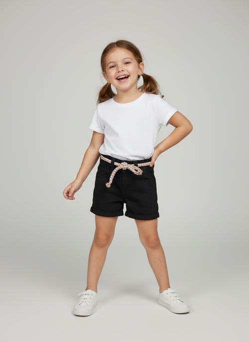 Shorts inf4/8nas sarja cinto preto