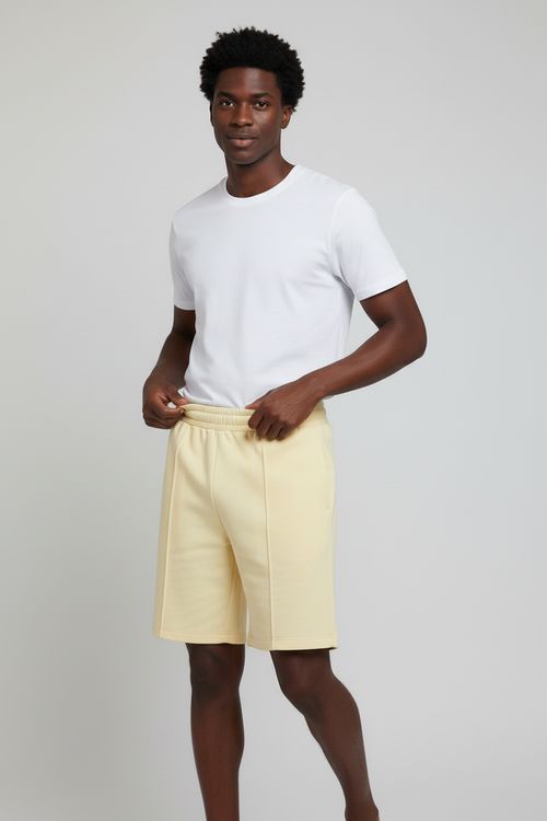 Bermuda Masculina Amarelo Claro Suedine com Nervuras