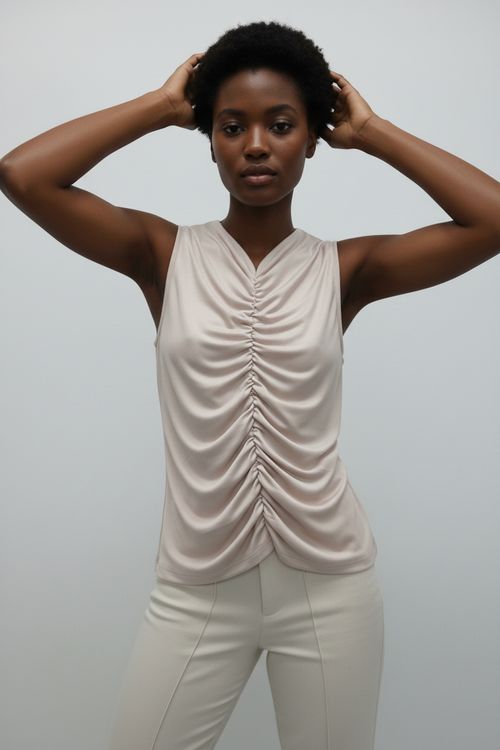 Regata Feminina Nude com Franzido Frontal e Decote V