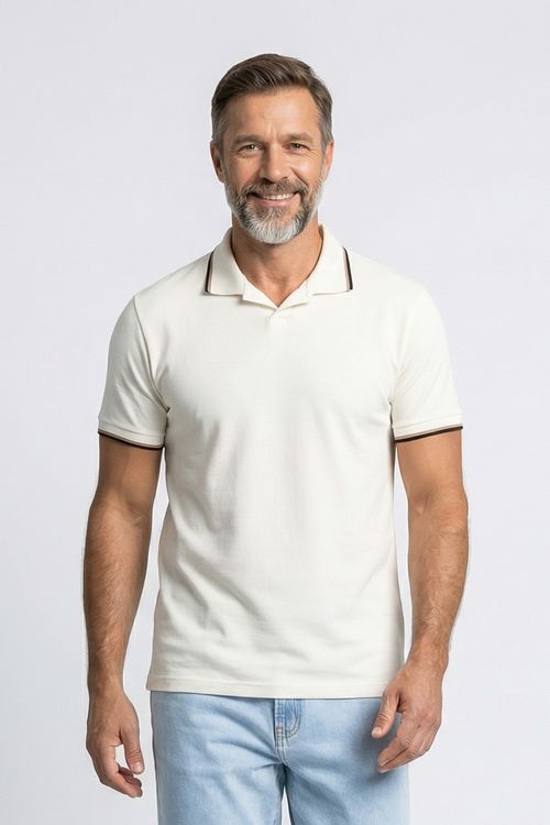 Polo Masculina Off-white Gola V e Listras Contraste