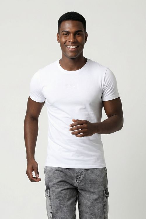 Camiseta Masculina Branca Logo Discreto