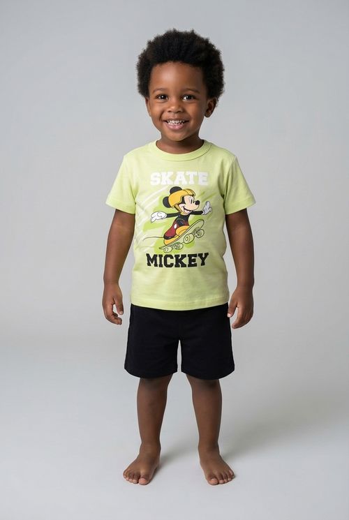 Camiseta Infantil Menino Verde Limão Mickey Skatista