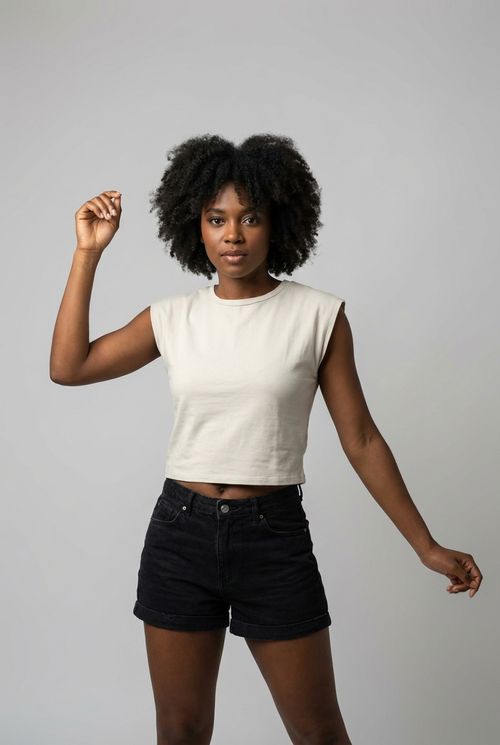 Blusa Cropped Feminina Off-White com Ombreiras