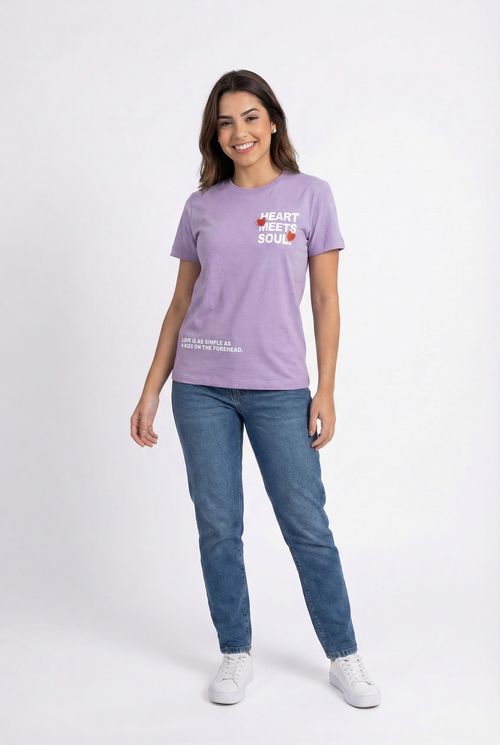 Camiseta Feminina Lilás Estampa Heart Meets Soul