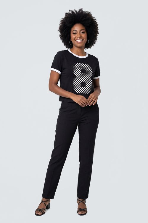 Blusa Feminina Preta Ringer Estampa '8' Poá