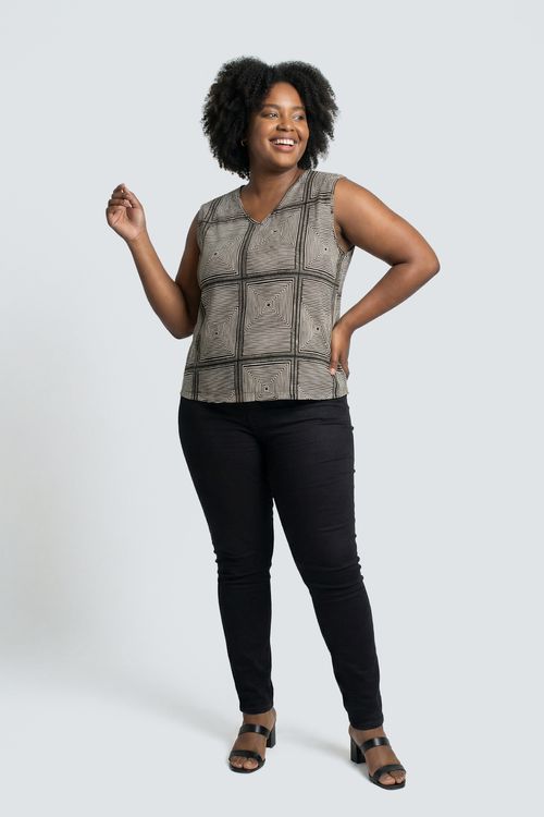 Blusa Feminina Bege/Cinza Estampa Geométrica Labirinto