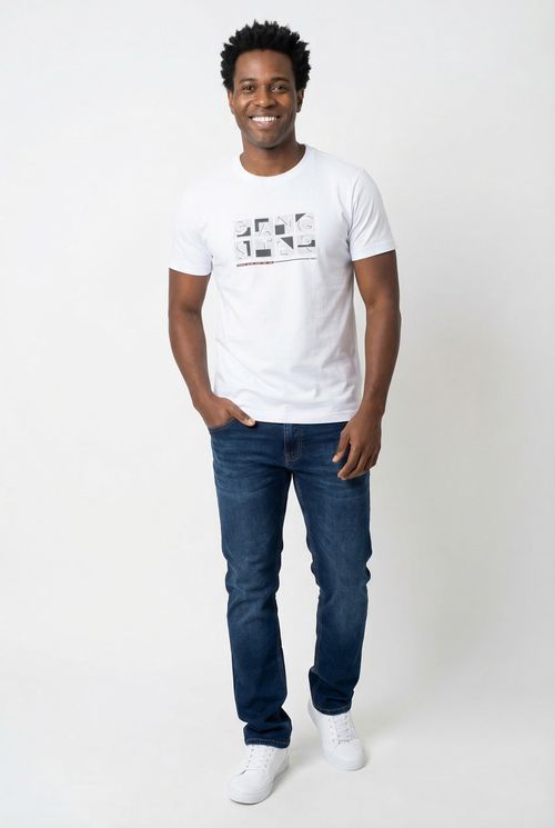 Camiseta Masculina Branca Estampa Geométrica GANGSTER