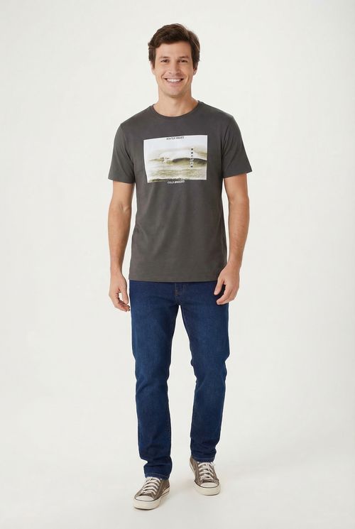 Camiseta Masculina Cinza Chumbo Estampa Onda 'Winter Waves'