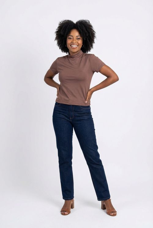 Blusa Feminina Gola Alta Manga Curta Marrom Escuro