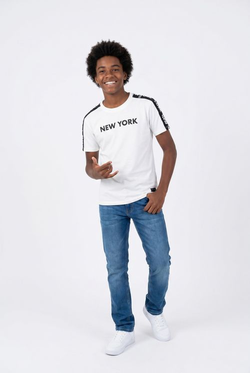 Camiseta Masculina Branca Estampa New York Faixas Laterais