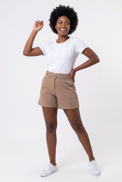 Shorts Feminino Bege de Alfaiataria com Cinto