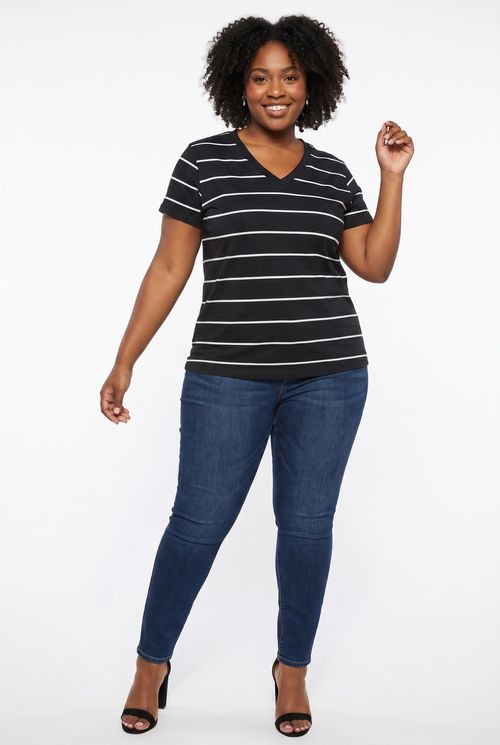 Blusa Feminina Listrada Decote V Preta e Branca