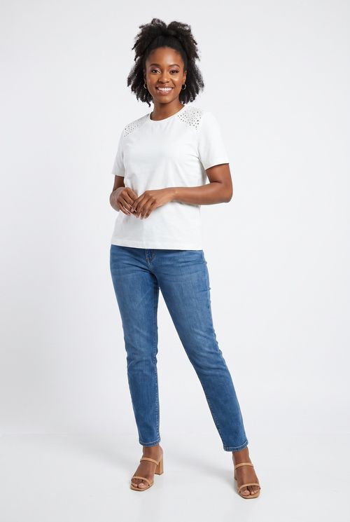 Blusa Feminina Off White com Detalhe em Laise